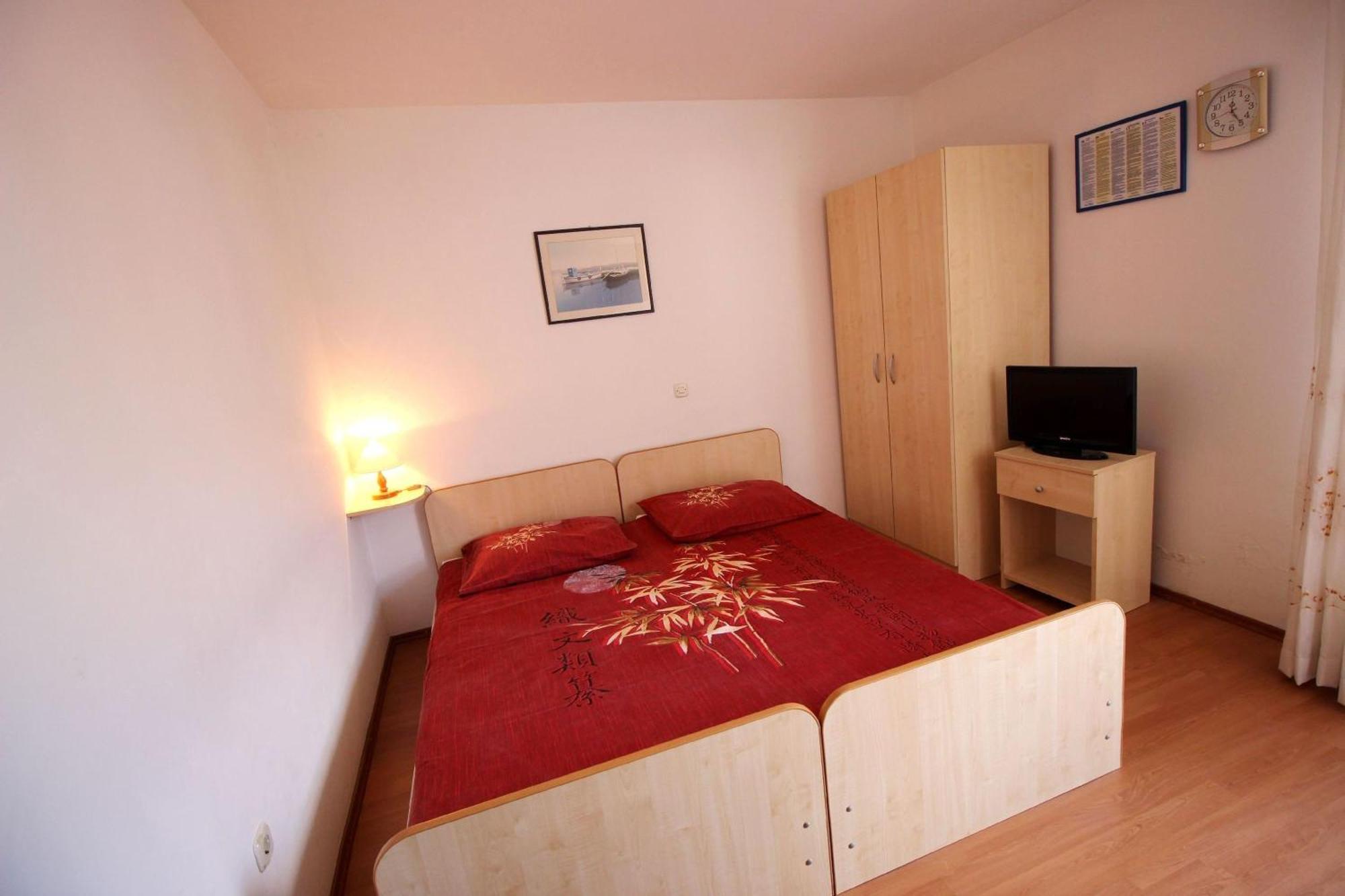 Apartments Ivka โอมิช ห้อง รูปภาพ