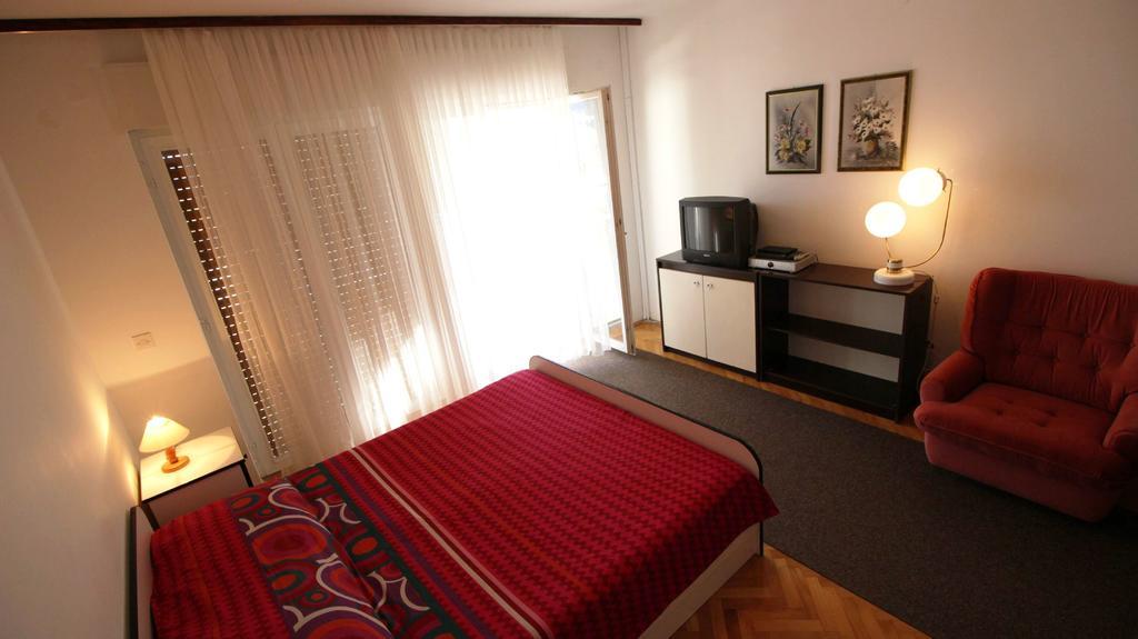 Apartments Ivka โอมิช ภายนอก รูปภาพ